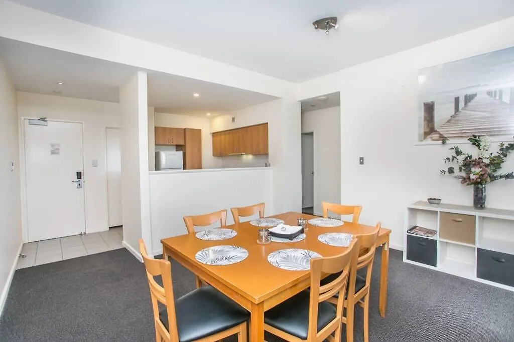 Perth Ascot Sub Penthouse Spectacular 240 Degree River And City Views , 公寓
